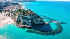 Hotels in San Nicolò Di Ricadi